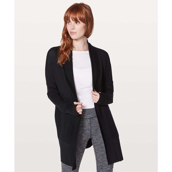 Lululemon Sit In Lotus Wrap Cardigan Sweater Black XS Cozy Lounge Layer Luxury - Picture 1 of 8